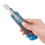 Weibo Heavy-Duty Snap-Off Utility Knife WB-2085 – 18mm Professional Box Cutter with Blade Snapper for Warehouse & Industrial Use - Image 4